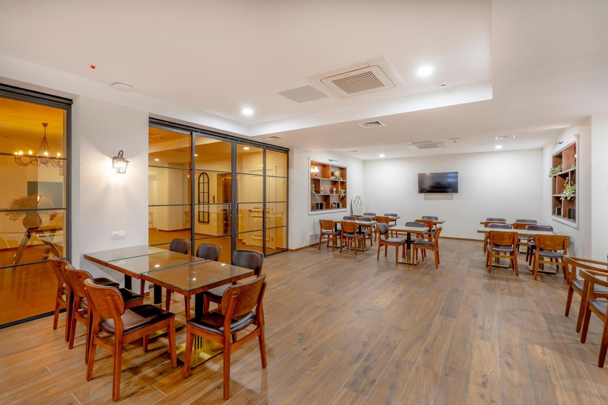 Iris Hotel تبليسي المظهر الخارجي الصورة