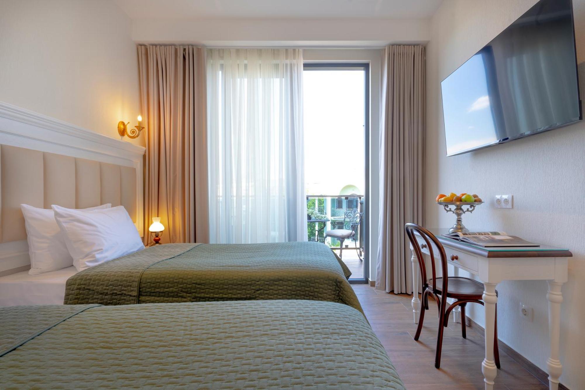 Iris Hotel تبليسي المظهر الخارجي الصورة