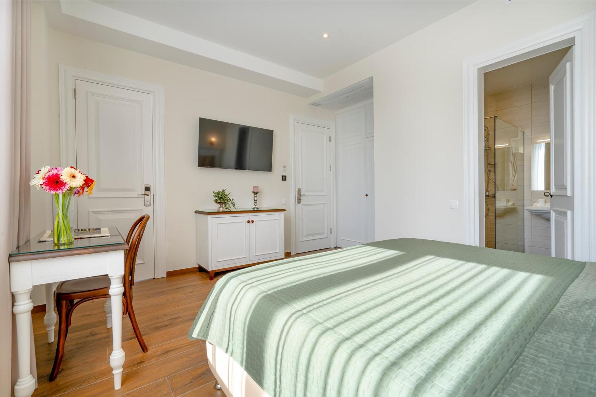 Iris Hotel تبليسي المظهر الخارجي الصورة